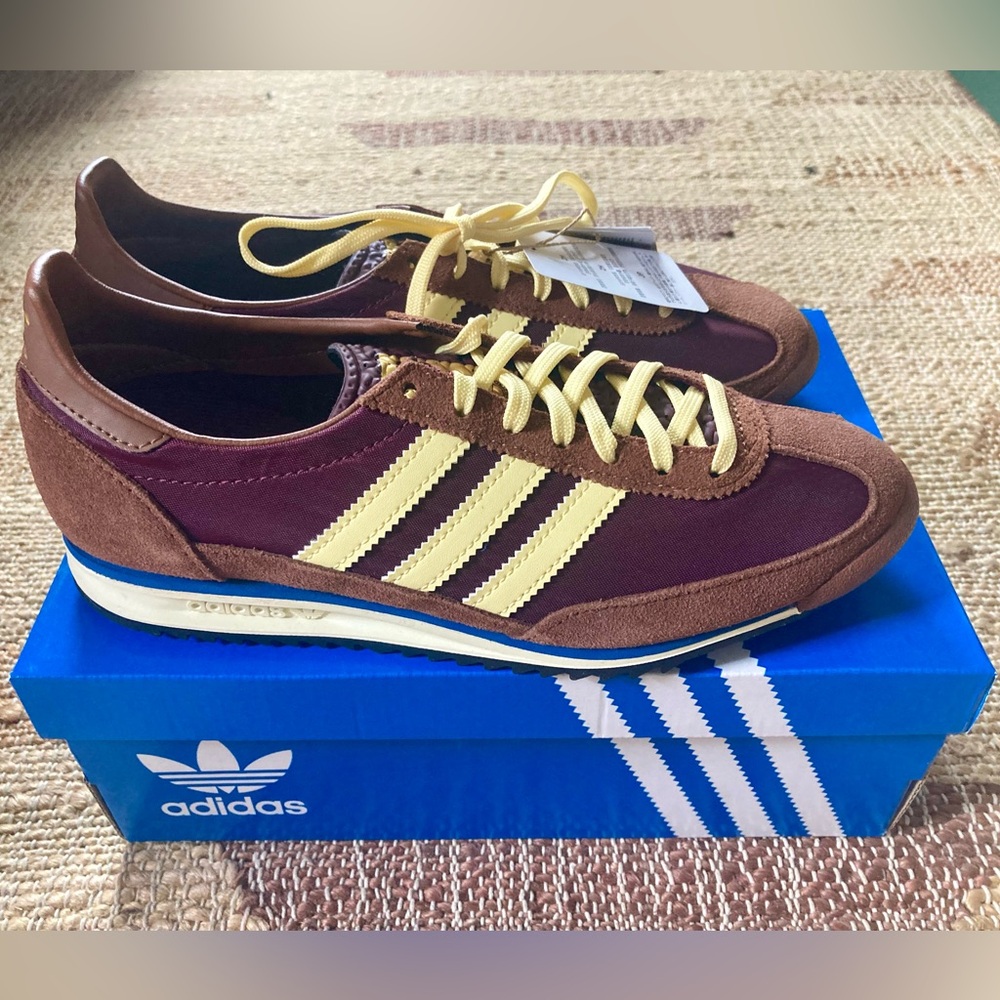NIB Adidas SL 72